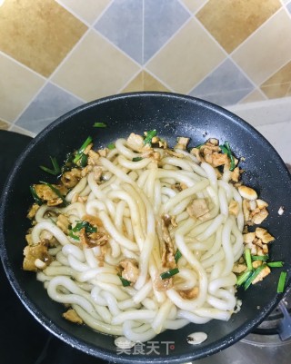 肉酱土豆粉的做法步骤：7