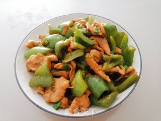 青椒炒肉的做法步骤：6