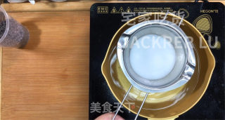 超简单脆皮雪糕冰激凌，可可和抹茶双重美味，细腻顺滑，巧克力味浓郁。的做法步骤：10