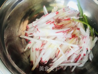 生腌水萝卜的做法步骤：3