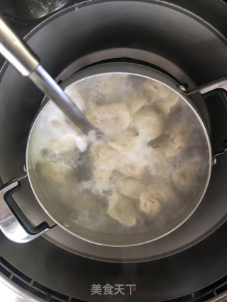 酸菜猪肉水饺的做法步骤：5