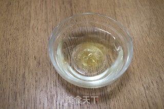 草莓芒果花茶奶冻杯的做法步骤：2