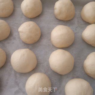 超快手——牛奶小餐包的做法步骤：4