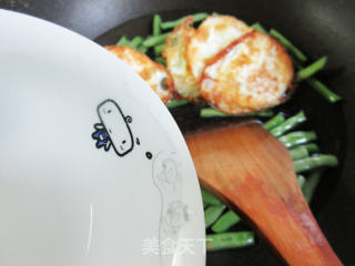 四季豆鸡蛋焖面的做法步骤：4