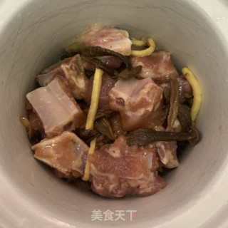 鹿茸菇蒸排骨的做法步骤：5