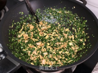 虾仁韭菜鸡蛋馅饼的做法步骤：7