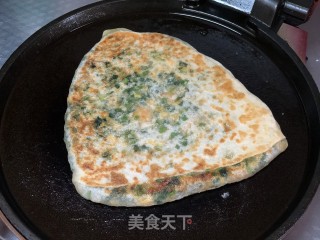 虾仁韭菜鸡蛋馅饼的做法步骤：9