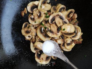 酱香口蘑的做法步骤：7