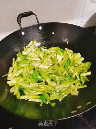 芹菜炒肉的做法步骤：6