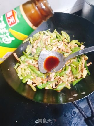 芹菜炒肉的做法步骤：10