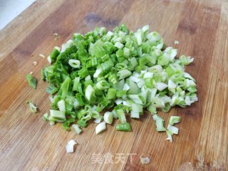 包菜粉条包的做法步骤：1