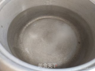 水煮玉米的做法步骤：1