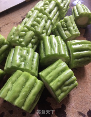 苦瓜酿排骨的做法步骤：4