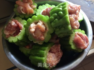 苦瓜酿排骨的做法步骤：6