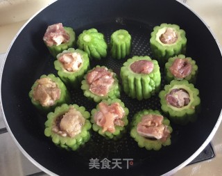 苦瓜酿排骨的做法步骤：8