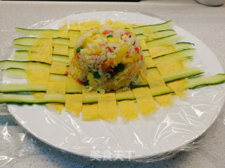 夏日开胃炒饭～菠萝鸡蛋炒饭的做法步骤：4
