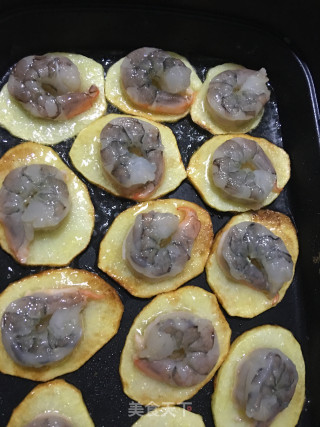 土豆芝士焗虾的做法步骤：3