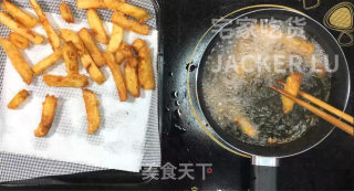 超酥脆炸薯条，比肯德基的还好吃，小朋友们超爱，外脆内酥，简单美味，营养丰富。的做法步骤：10