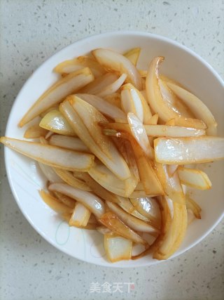 洋葱鸡蛋排骨面的做法步骤：3