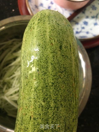 最简单的凉拌菜的做法步骤：1