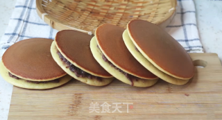 破次元的童年偶像哆啦A梦超爱的铜锣烧的做法步骤：6