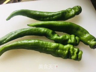 青椒炒腊肉的做法步骤：3