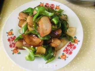 青椒炒腊肉的做法步骤：9