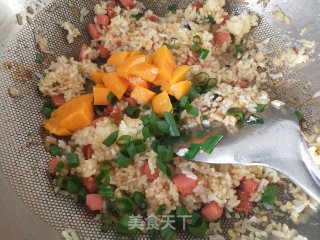 芒果炒饭的做法步骤：4
