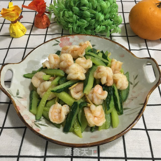 黄瓜炒虾仁的做法步骤：8