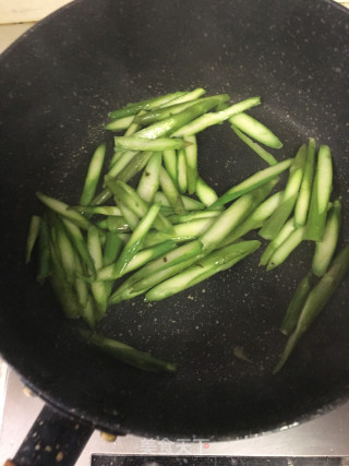 清炒芦笋的做法步骤：4