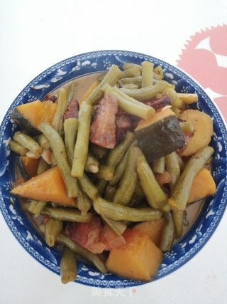 腌猪肉炖豆角南瓜的做法步骤：3