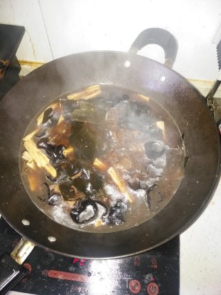腐竹海带炖牛肉的做法步骤：8