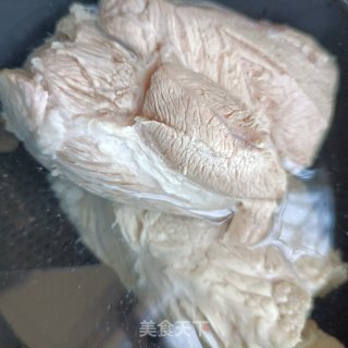麻汁拌煮肉的做法步骤：4