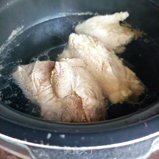 麻汁拌煮肉的做法步骤：7