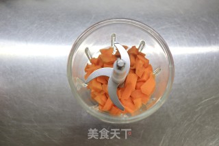 宝宝爱吃的胡萝卜饭团的做法步骤：3