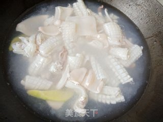 甜椒炒鱿鱼的做法步骤：6