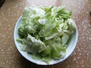 胡萝卜炒包菜的做法步骤：2