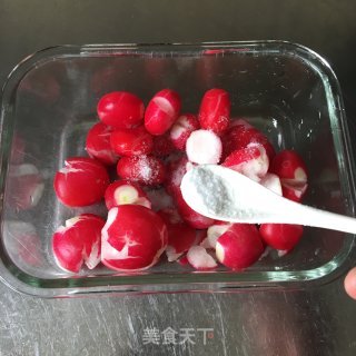 糖醋樱桃小萝卜的做法步骤：3