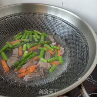 芦笋鸡蛋沙拉的做法步骤：12