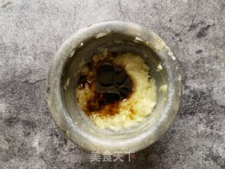 蒜泥拌黄瓜花的做法步骤：5