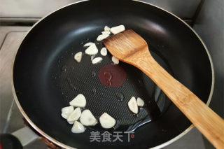辣鸡爪煮年糕的做法步骤：5
