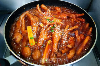 辣鸡爪煮年糕的做法步骤：9