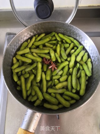 五香毛豆的做法步骤：2