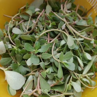 精肉拌马齿苋的做法步骤：1