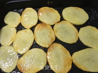 五花肉土豆片的做法步骤：2