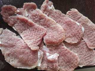 炸猪排的做法步骤：2
