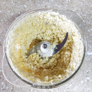 酥炸金蒜蓉的做法步骤：4
