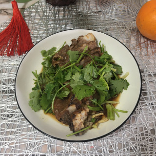 香菜拌牛肉的做法步骤：4