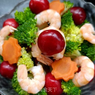 西兰花鲜虾沙拉的做法步骤：16
