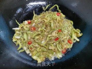 清炒白茄的做法步骤：8